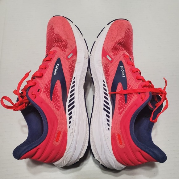 Brooks Shoes - Brooks Launch GTS 9 Pink size 8.5 B womans 1203741B604